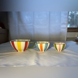 Pier 1 decorative measuring cups